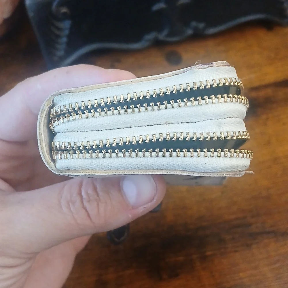 Project Wallet Re Paint Coach Cream and Black Butterfly Wallet - Picture 8 of 9